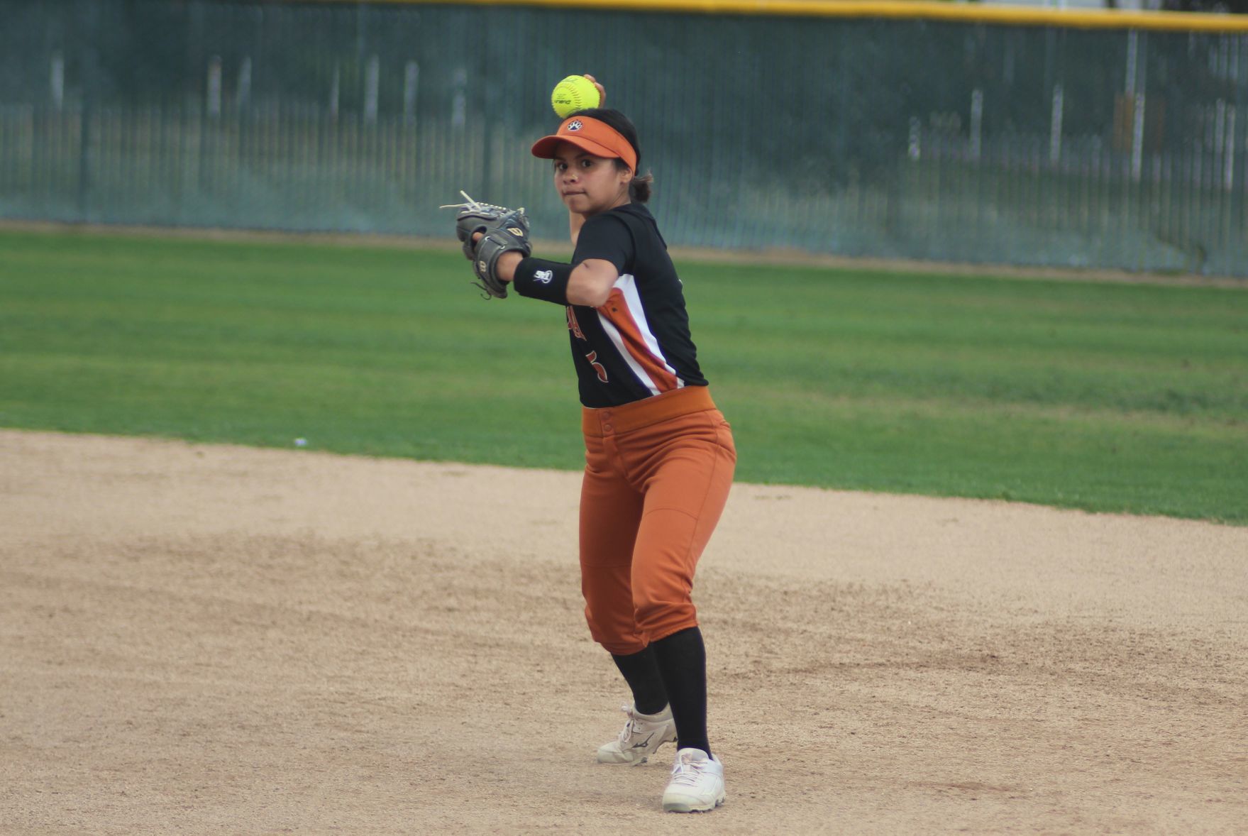 Kingsburg defeats Selma